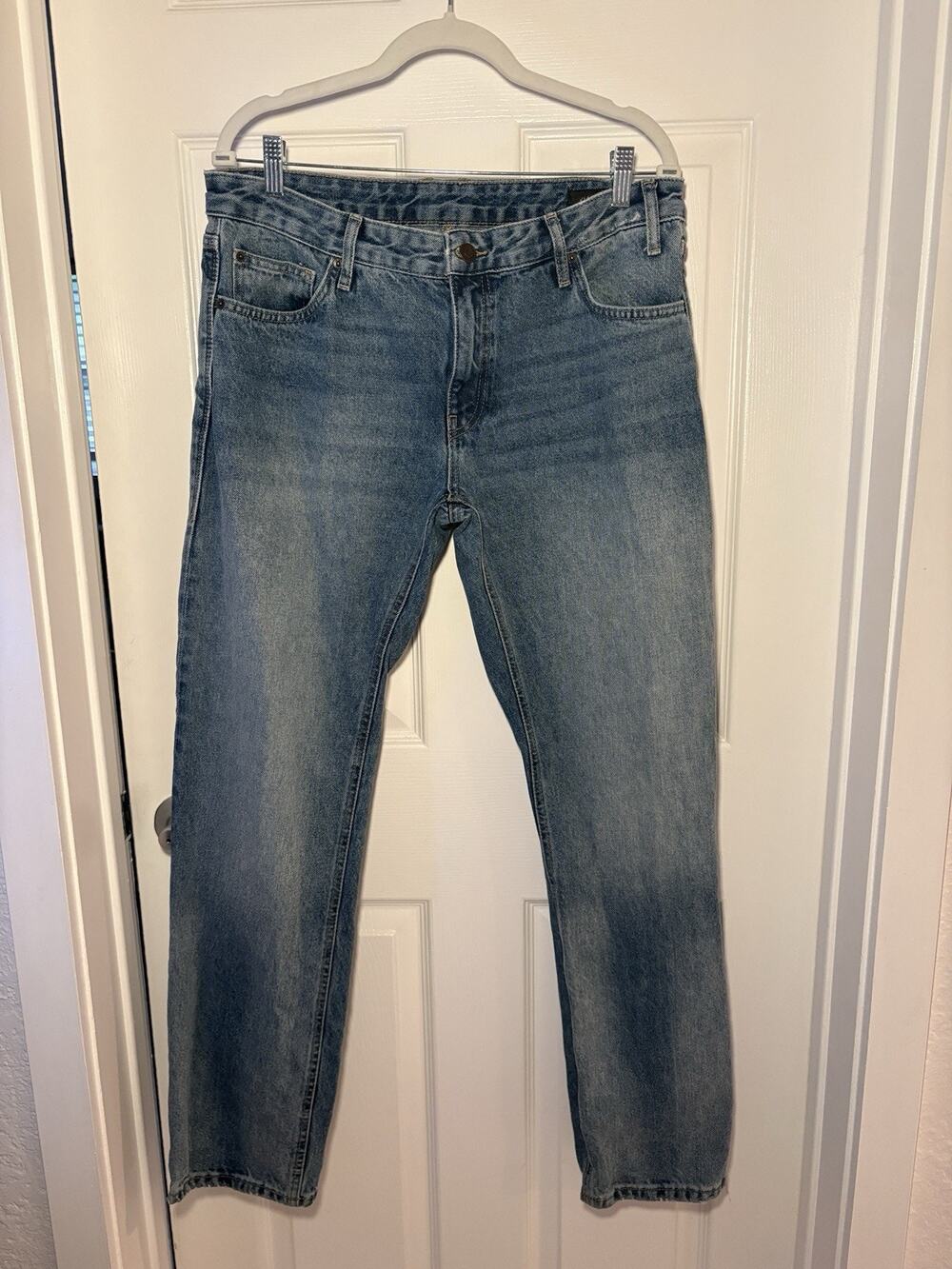 Zara Women’s Medium Wash Solid Blue Denim Jeans, Regular Size 10